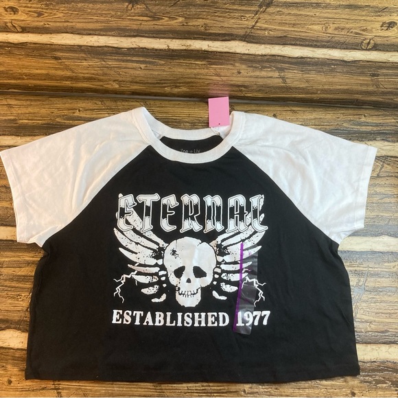 Zoe + Liv cropped graphic T-shirt XL - Picture 1 of 4